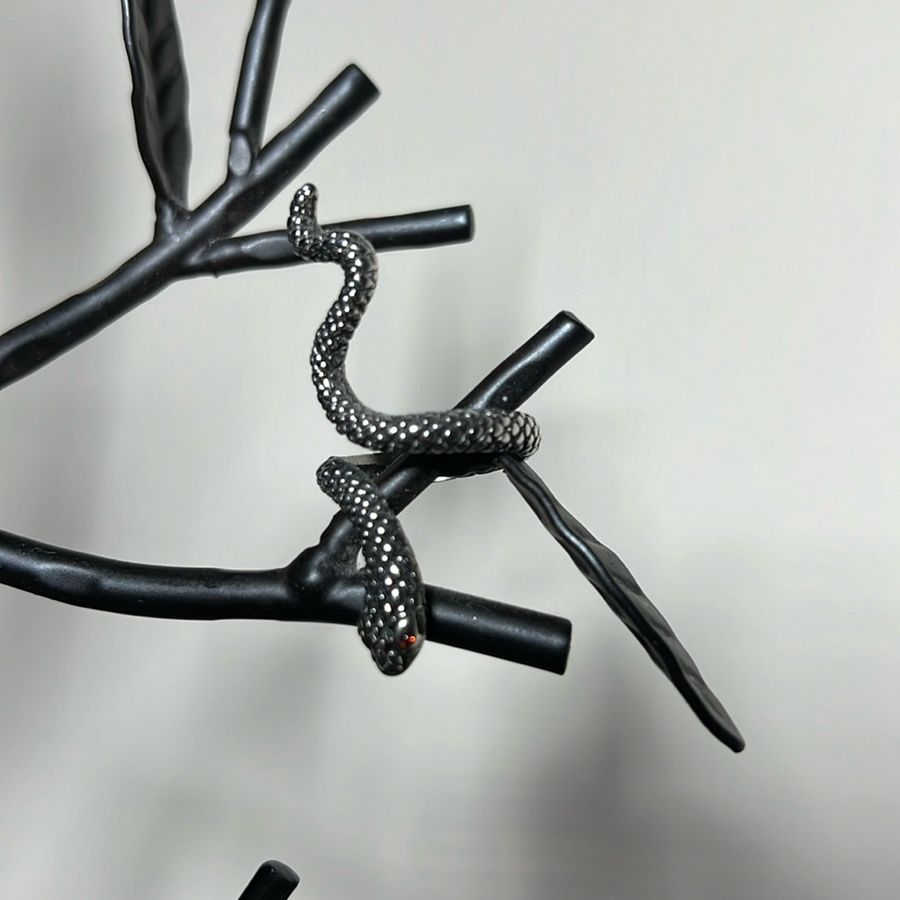 Serpent Wrap Ring. 7.5-8